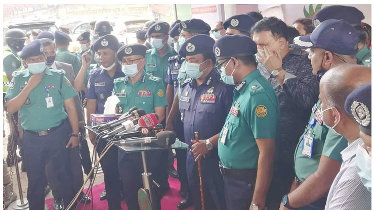 টাকা পরিবহণে পুলিশের সহযোগিতা নেওয়ার আহবান আইজিপির