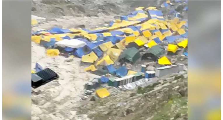 অমরনাথে মেঘভাঙা বৃষ্টি, মৃতের সংখ্যা বেড়ে ১৫