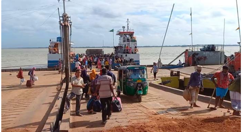 দৌলত‌দিয়া ঘা‌টে যাত্রী‌ থাক‌লেও নেই যানবাহ‌নের চাপ