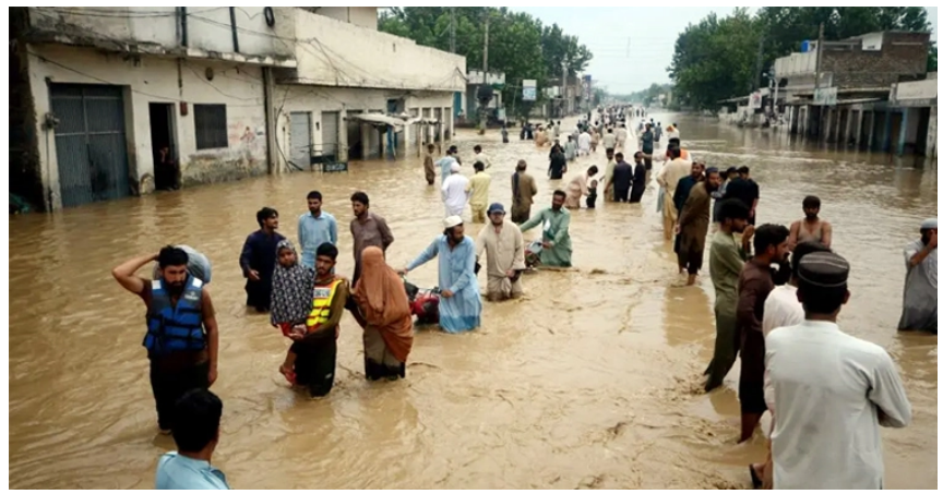 পাকিস্তানে বন্যা, ঝুঁকিতে ৩০ লাখের বেশি শিশু