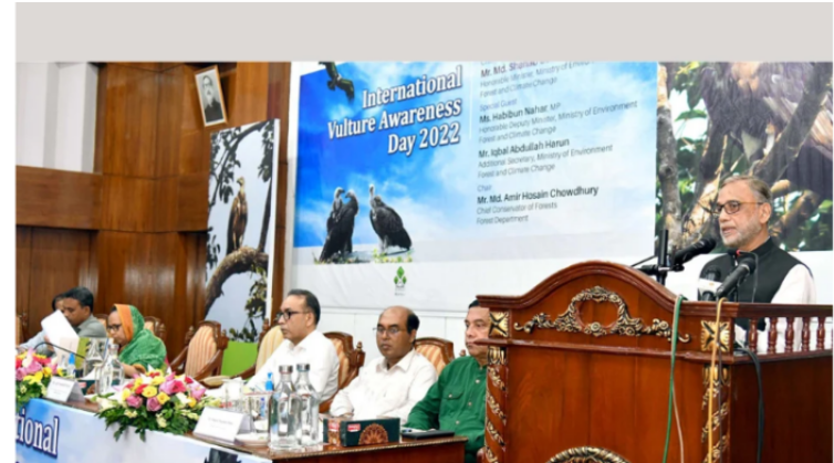 শকুন রক্ষার পদক্ষেপে এগিয়ে বাংলাদেশ : পরিবেশমন্ত্রী