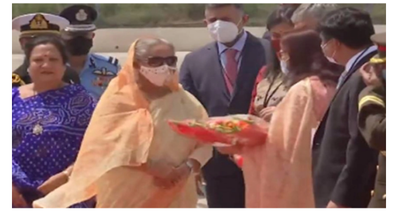 দিল্লি পৌঁছেছেন প্রধানমন্ত্রী