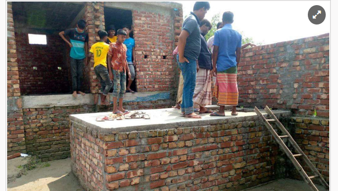 সেফটিক ট্যাংকে নেমে তিন শ্রমিকের মৃত্যু!