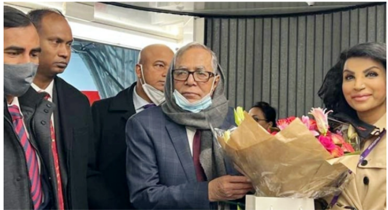 বার্লিন থেকে লন্ডনে পৌঁছেছেন রাষ্ট্রপতি