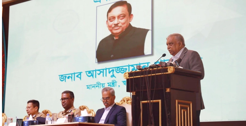 বাংলাদেশ আতঙ্কিত হওয়ার মতো অবস্থায় নেই: স্বরাষ্ট্রমন্ত্রী
