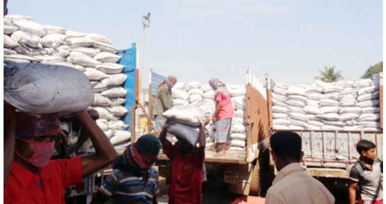 আমদানি কমেছে বেনাপোল স্থলবন্দরে