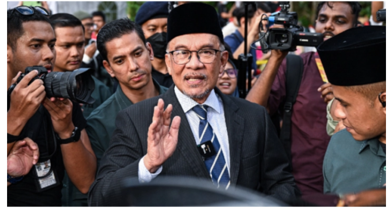 জীবনযাত্রার ব্যয় কমানোই প্রথম কাজ: মালয়েশিয়ার নতুন প্রধানমন্ত্রী