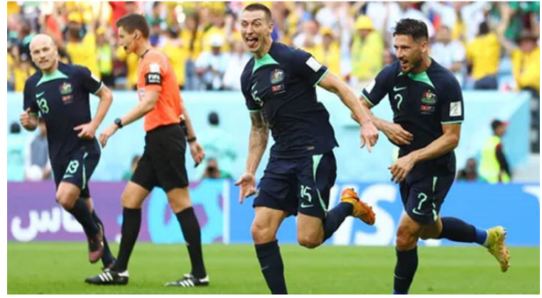 ডিউকের গোলে প্রথমার্ধে ১-০ গোলে এগিয়ে অস্ট্রেলিয়া