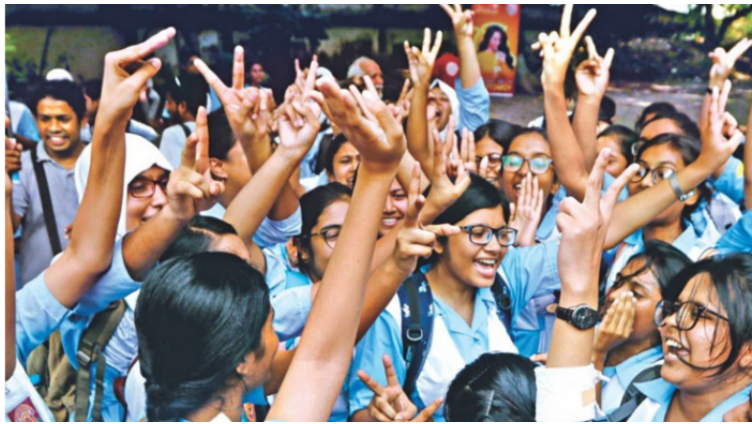 এসএসসির ফল প্রকাশ, পাসের হার ৯৩.৫৮ শতাংশ