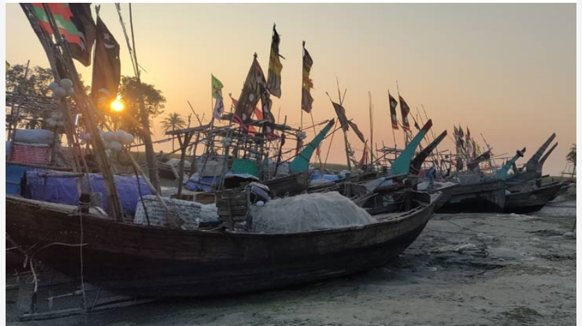 মেঘনা নদী থেকে ১৫ জেলেকে অপহরণ