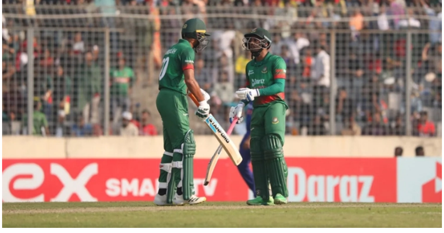 মিরাজ-মাহমুদউল্লাহর রেকর্ড জুটিতে বাংলাদেশের ২৭১