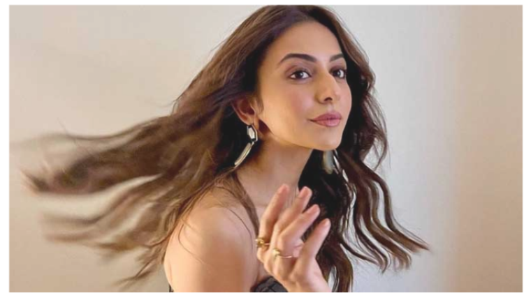 যে কারণে নায়িকা রাকুল প্রীতকে ইডিতে তলব