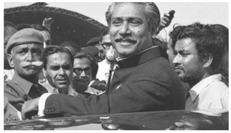 জাতির পিতা ফিরে এলেন স্বাধীন সোনার বাংলায়