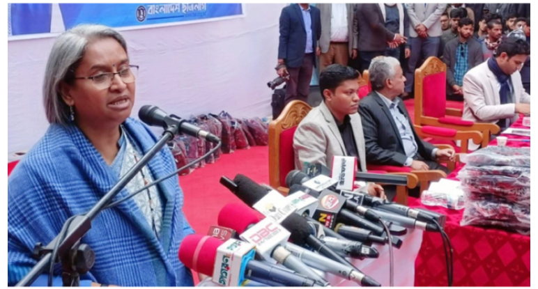 পাঠ্যবইয়ে ভুল: পরীক্ষামূলক বললেন শিক্ষামন্ত্রী