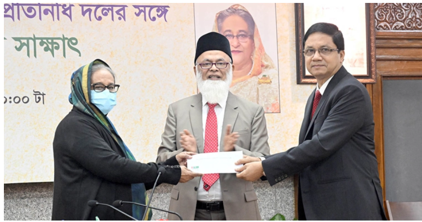 সবাই মিলে দেশকে উন্নয়নের পথে এগিয়ে নিয়ে যাবো