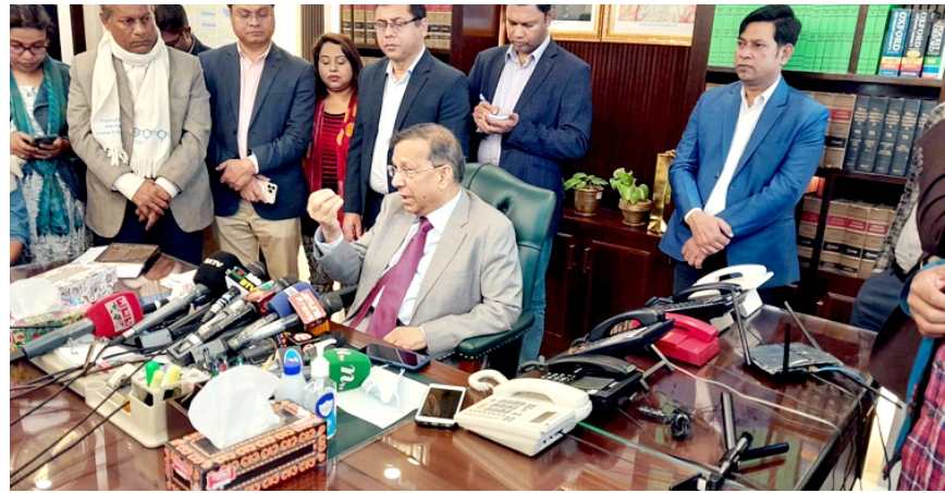 বার ও বেঞ্চের সম্পর্ক ভাই-বোনের মতো, বিবাদ হতেই পারে: আইনমন্ত্রী