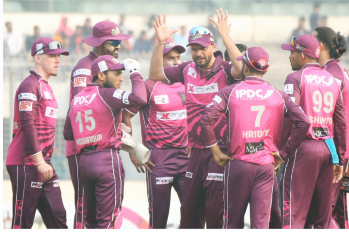 স্নায়ুক্ষয়ী ম্যাচে সাকিবদের ২ রানে হারাল মাশরাফীরা