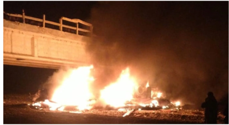 পাকিস্তানে খাদে পড়ার পর বাসে আগুন, নিহত ৪৪