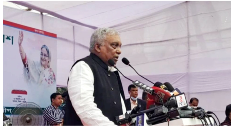 সাহস থাকলে দেশে এসে মামলা মোকাবিলা করুন: স্বরাষ্ট্রমন্ত্রী