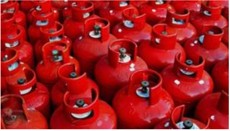 ১২ কেজির এলপিজির দাম বাড়লো ২৬৬ টাকা