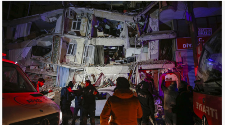 তুরস্ক-সিরিয়াতে মৃত্যু বেড়ে ৪৩০০