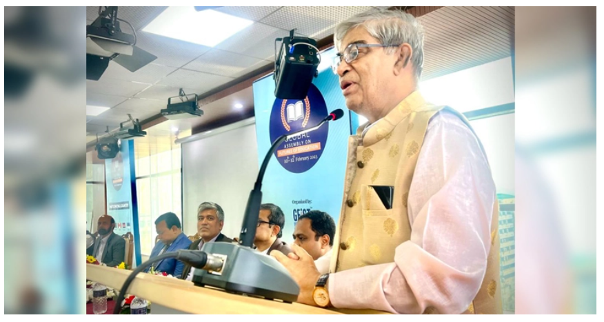 ডিজিটাল সংযুক্তি শিক্ষাবিস্তারের অন্যতম বাহন: মোস্তাফা জব্বার