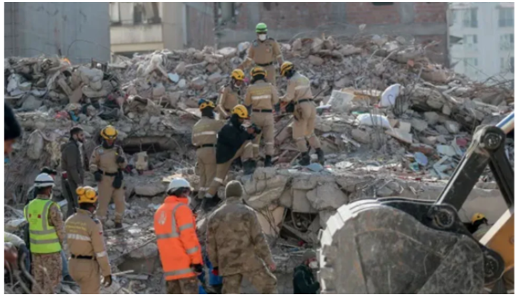 তুরস্কে ২২২ ঘণ্টা পর এক নারীকে জীবিত উদ্ধারের দাবি