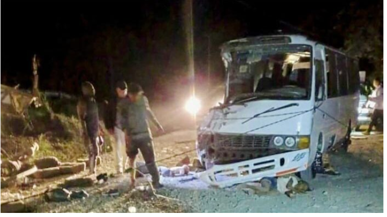 বাস দুর্ঘটনায় পানামায় ৩৯ অভিবাসীর মৃত্যু