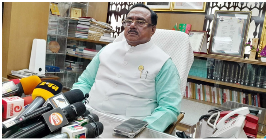 রমজানে মানুষ চালের জন্য বিব্রতকর অবস্থায় পড়বে না: খাদ্যমন্ত্রী