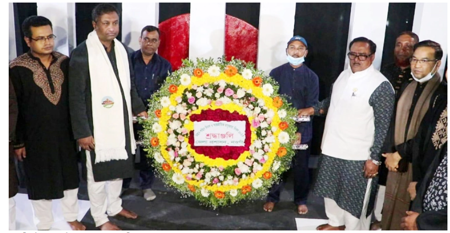 বাঙালিকে শিকড়ে ফিরতে হবে: খাদ্যমন্ত্রী