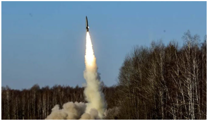 এবার সুপারসনিক ক্রুজ ক্ষেপণাস্ত্র নির্মাণ করছে ইরান