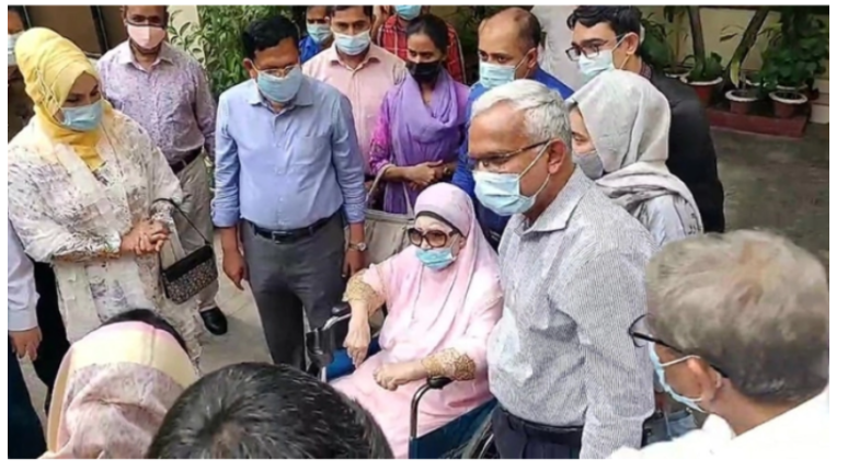 এভারকেয়ার হাসপাতালে খালেদা জিয়া