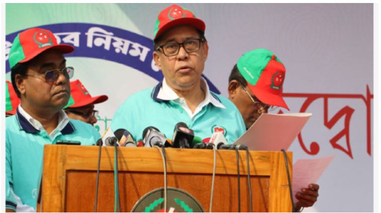 ‘ইসি মুরুব্বিয়ানা করতে পারবে না, নিজেরা নিরসন করে ভোটে আসুন’