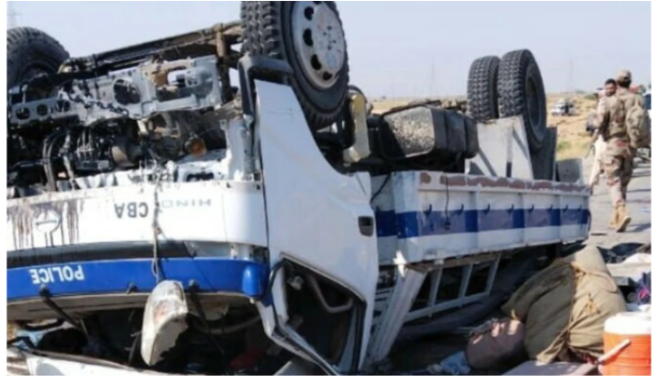 আত্মঘাতী বিস্ফোরণে পাকিস্তানের ৯ পুলিশ নিহত