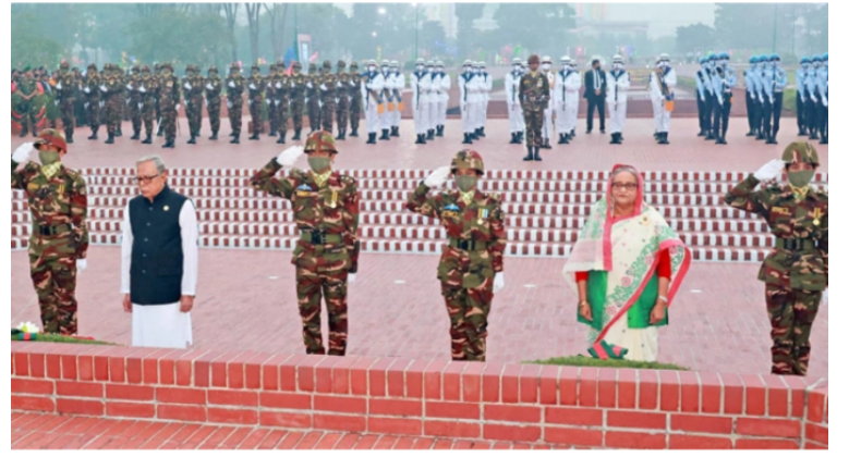 জাতীয় স্মৃতিসৌধে রাষ্ট্রপতি-প্রধানমন্ত্রীর শ্রদ্ধা