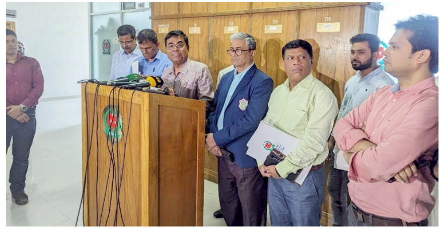 সংসদ নির্বাচনের রোডম্যাপ থেকে পিছিয়ে না পড়ার নির্দেশ ইসির