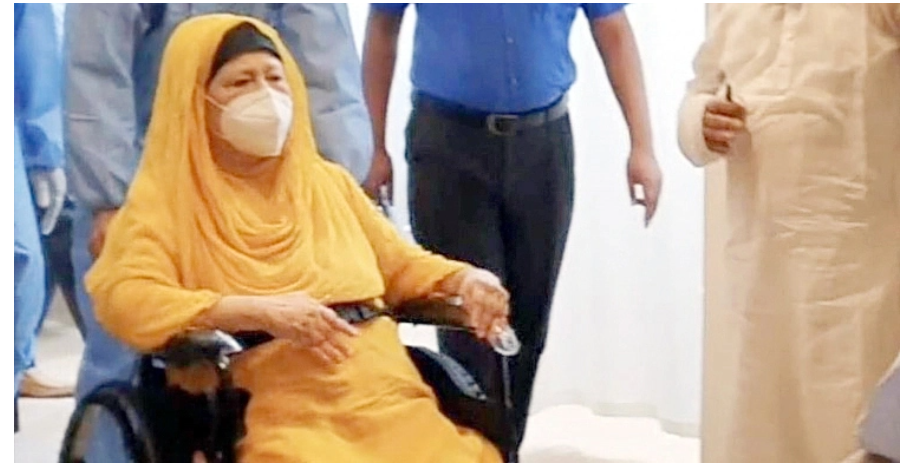 হাসপাতাল ছাড়লেন খালেদা জিয়া
