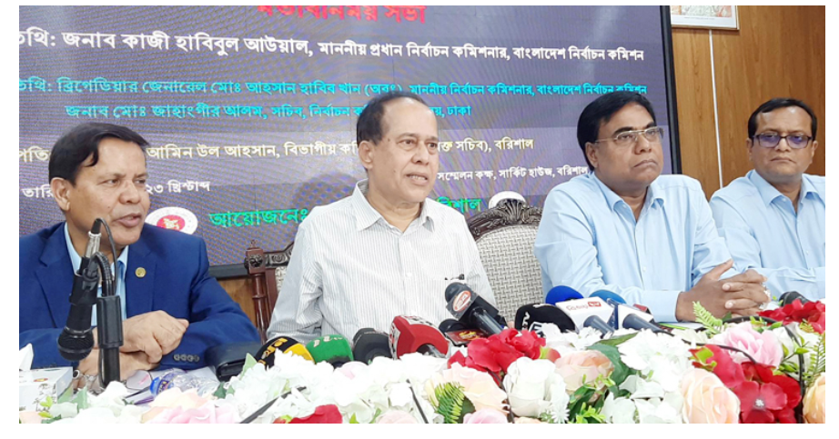 ‘নির্বাচন সুষ্ঠু হতে হবে’, আইনশৃঙ্খলা বাহিনীকে সিইসি