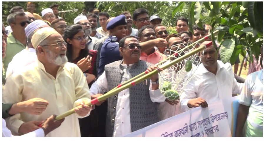 কৃষকের দুঃখ কেউ বুঝতে চায় না: খাদ্যমন্ত্রী