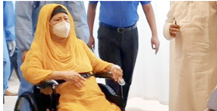 বিকেলে বাসায় ফিরবেন খালেদা জিয়া