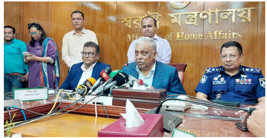 ঈদের ছুটি একদিন বাড়ানোর প্রস্তাব যৌক্তিক: স্বরাষ্ট্রমন্ত্রী