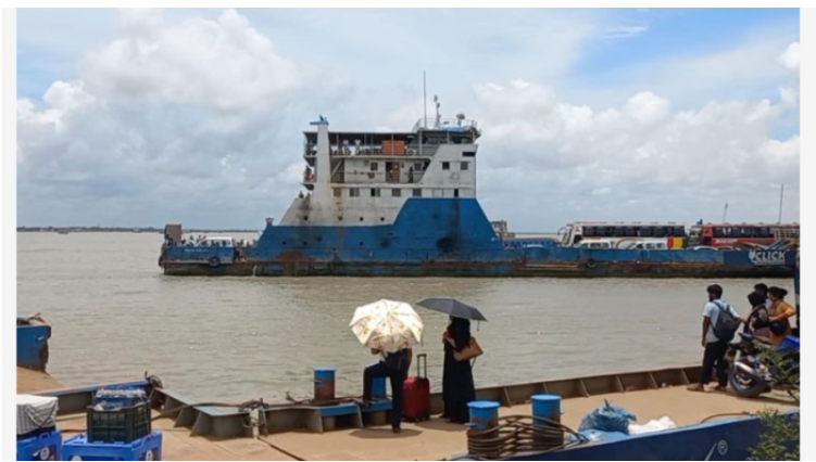 নির্ভার পাটুরিয়া, নেই পারাপারে ভোগান্তি