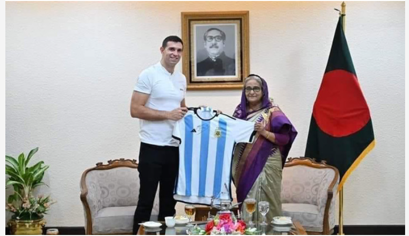 প্রধানমন্ত্রীর সঙ্গে সাক্ষাৎ করলেন মার্টিনেজ