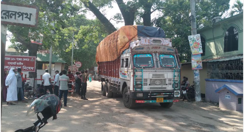 হিলি স্থলবন্দরে আমদানি-রপ্তানি শুরু