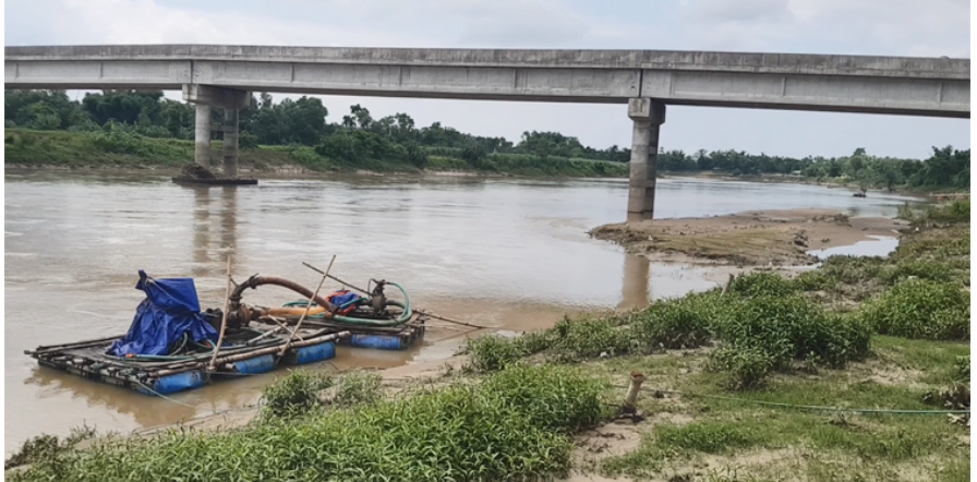 বালু উত্তোলনে ঝুঁকিতে শতকোটি টাকার সেতু