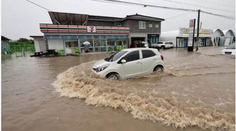 দক্ষিণ কোরিয়ায় বন্যায় ২০ জনের মৃত্যু