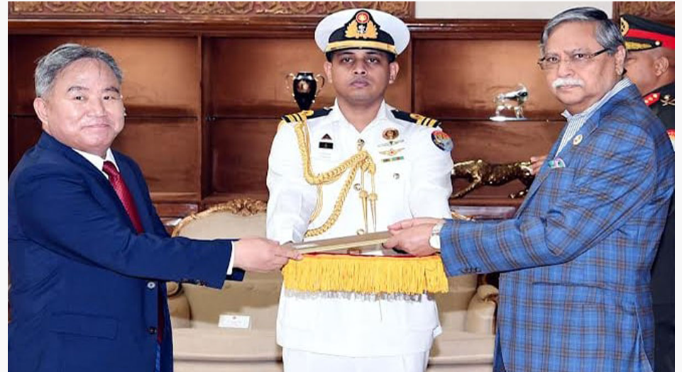 দ.কোরিয়াকে বাংলাদেশে আরও বিনিয়োগের আহ্বান