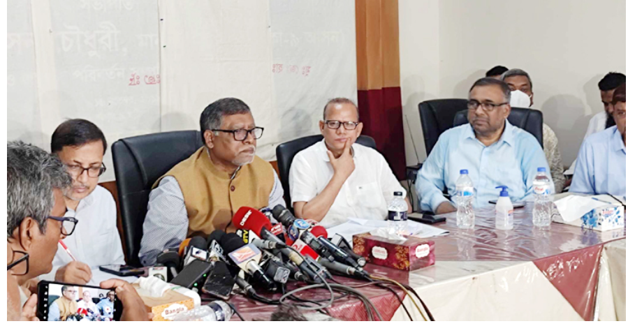 ডেঙ্গু এখনো নিয়ন্ত্রণে, জরুরি স্বাস্থ্য অবস্থা ঘোষণার সময় আসেনি