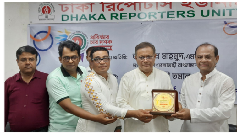 রাজনীতির নামে মানুষ পোড়ানো পৃথিবীর কোথাও নেই : তথ্যমন্ত্রী