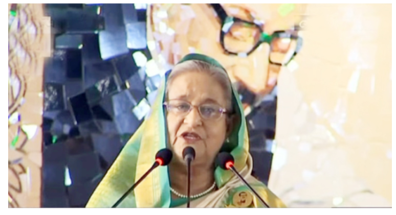 ‘বঙ্গবন্ধু স্মারক স্তম্ভ’ উদ্বোধন করলেন প্রধানমন্ত্রী